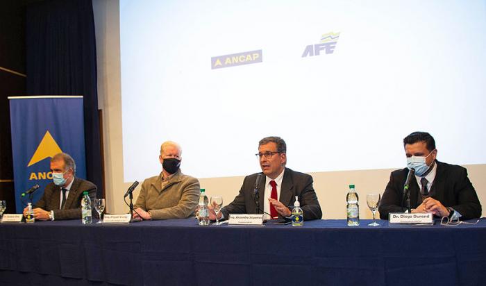 Autoridades de AFE y Ancap firman acuerdo