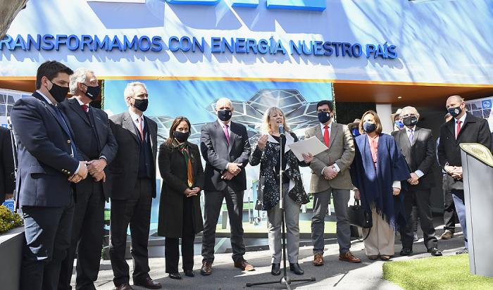 Inauguración de stand de UTE en la Expo Prado