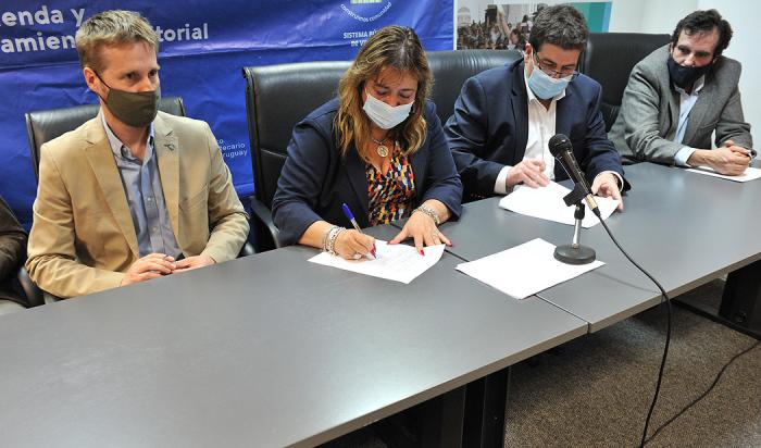 Autoridades de Vivienda, ANV e Inacoop