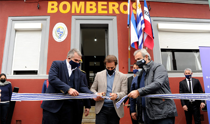 Lacalle Pou, en inauguración de cuartelillo de Bomberos Santa Clara de Olimar