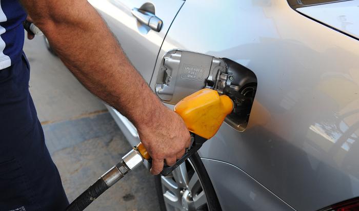 Surtidor de combustible