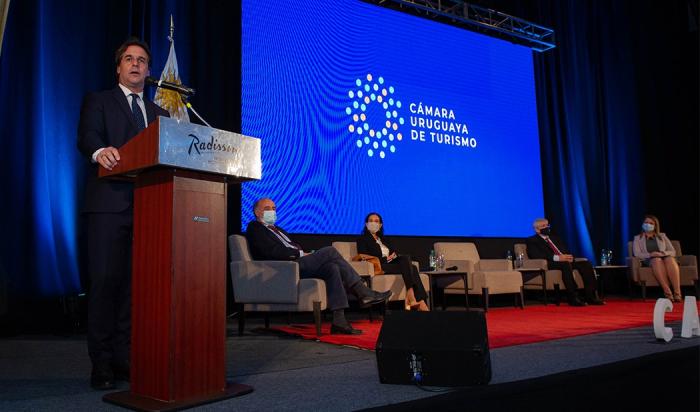 Presidente Luis Lacalle Pou en Congreso de la Cámara Uruguaya de Turismo