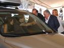 El Presidente José Mujica recibió al turista 3 millones en su llegada al Puerto de Montevideo