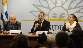 José Clastornik, Juan Andrés Roballo y Laura Nalbarte en Día Mundial de la Sociedad de la Información