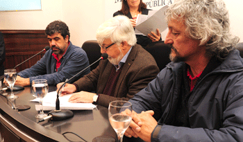 Ministro Eduardo Bonomi en firma de convenio con el sindicato de la construcción