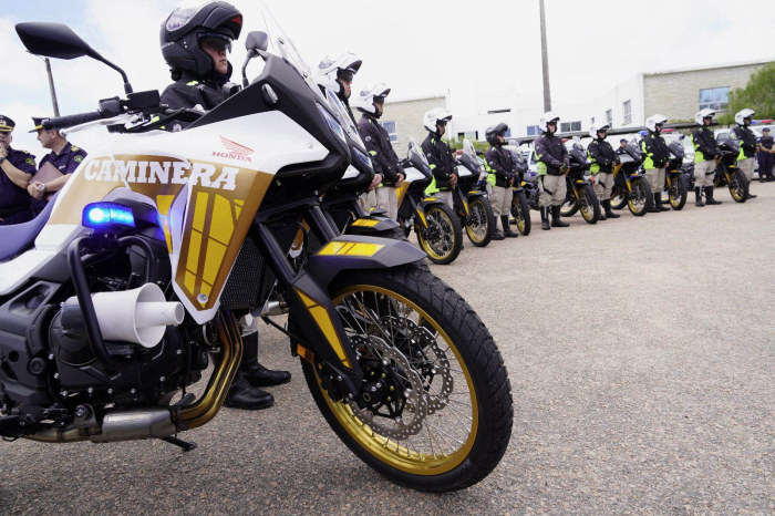 Motocicletas nuevas de la Dirección Nacional de Policía Caminera