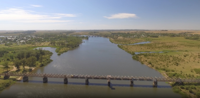 Puente ferroviario río Negro