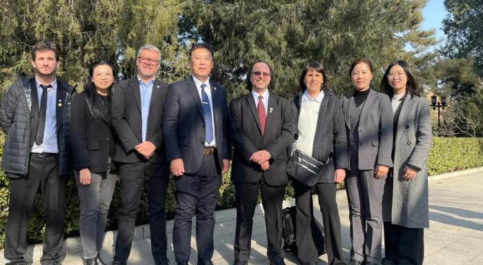 Autoridades de Udelar y universidad china