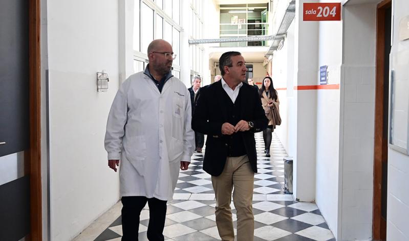 Autoridades recorren las instalaciones remodeladas