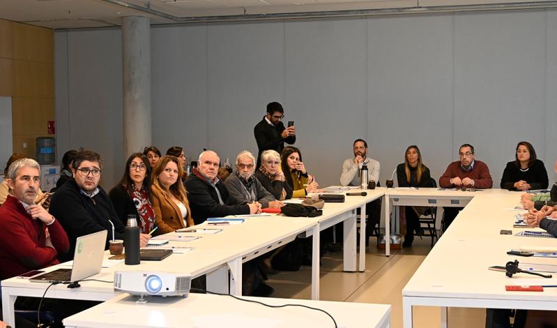 Ministro de Turismo, Pablo Menoni, reunido junto a representantes de otras instituciones