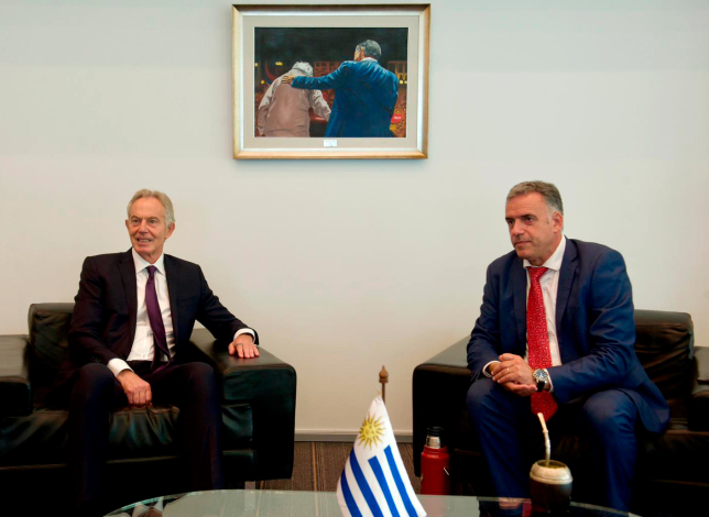 Tony Blair y Yamandú Orsi