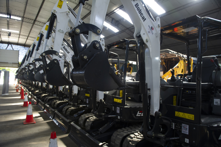 Nuevas retroexcavadoras de OSE