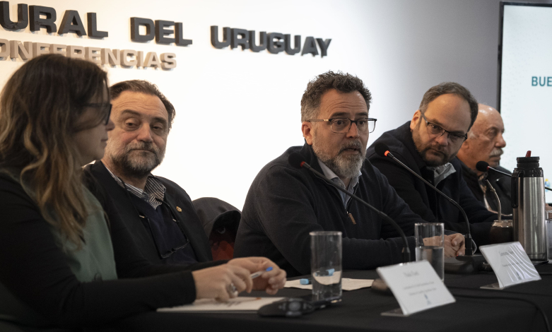 Oratoria de Matías Carámbula durante el seminario “Buenas prácticas empresariales en equidad de género”