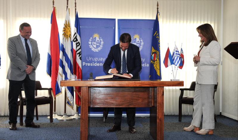Lacalle Pou en ceremonia de transmisión del mando