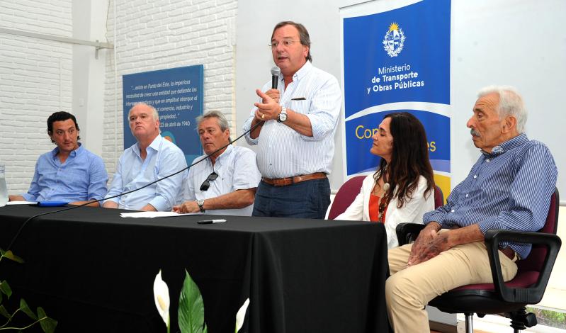 Firma de convenios sociales del MTOP en Maldonado y Rocha
