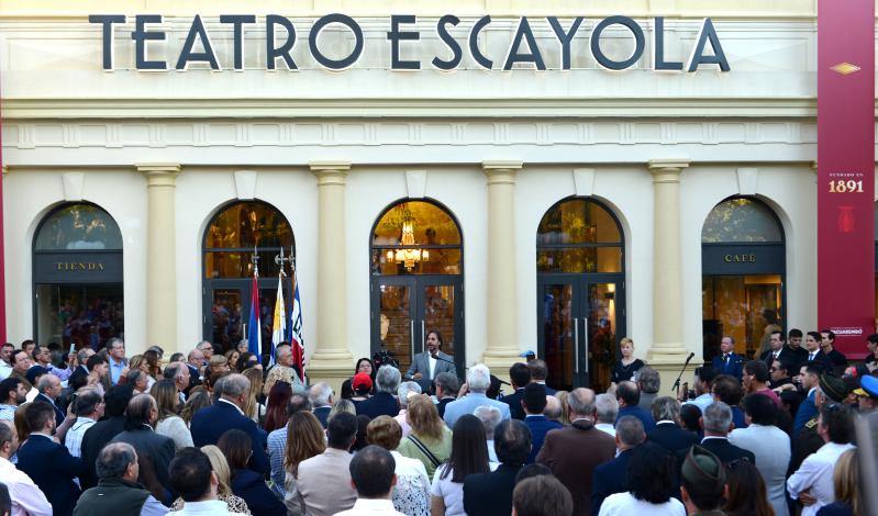 Presidente Lacalle Pou en inauguración obras en Teatro Escayola