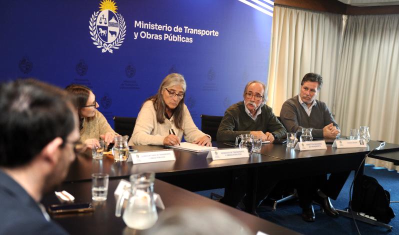 Primera reunión en el MTOP