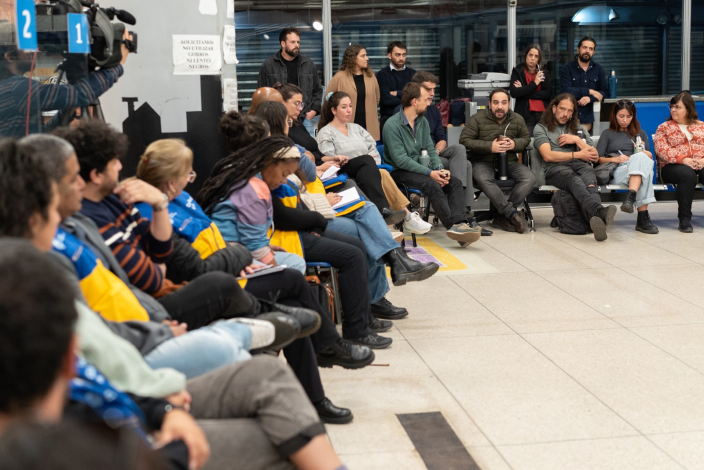 Civila junto a nuevos integrantes de equipos itinerantes