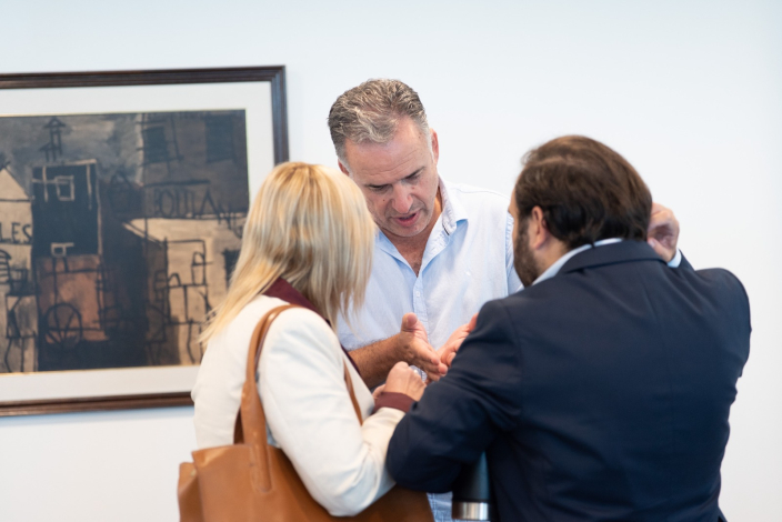 Lustemberg, Orsi y Civila