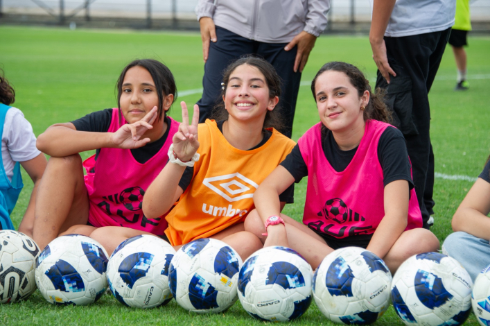 Niñas de Pelota al Medio Camp