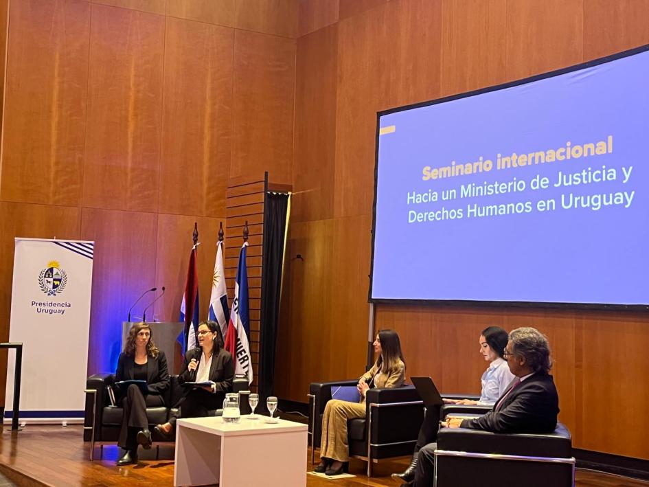 Seminario Internacional hacia la creación de un Ministerio de Justicia y Derecho Seminario Internacional hacia la creación de un Ministerio de Justicia y Derecho