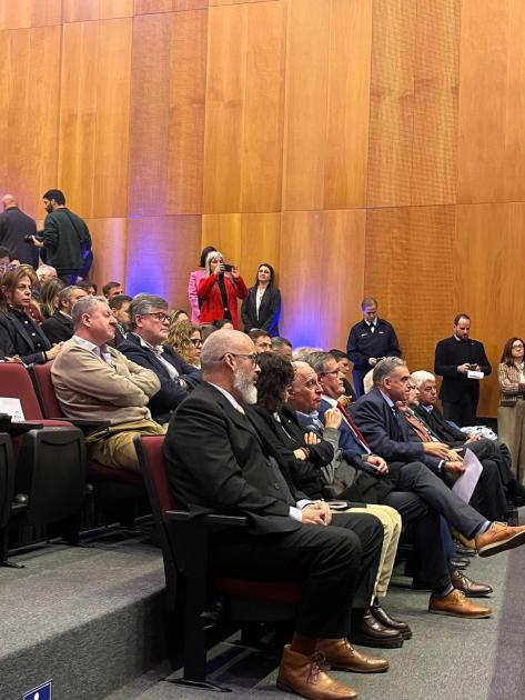 Seminario Internacional hacia la creación de un Ministerio de Justicia y Derecho Seminario Internacional hacia la creación de un Ministerio de Justicia y Derecho