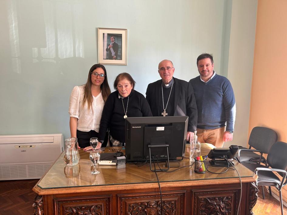 Directora de la SDHPR recibe al Cardenal Daniel Sturla