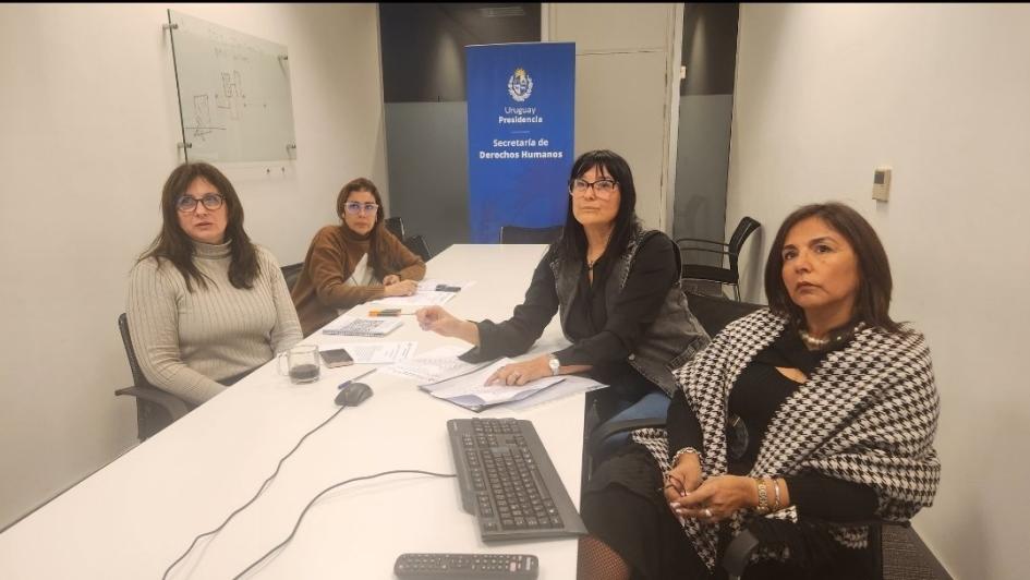 Secretaria de Derechos Humanos Sandra Etcheverry y equipo Secretaria de Derechos Humanos Sandra Etcheverry y equipo