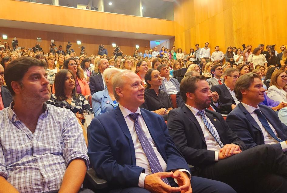 Concurrentes al acto Concurrentes al acto