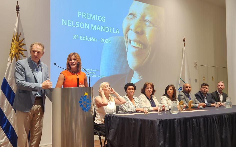 Integrantes de la Comisión Honoraria contra el Racismo, la Xenofobia y toda forma de Discriminación Integrantes de la Comisión Honoraria contra el Racismo, la Xenofobia y toda forma de Discriminación
