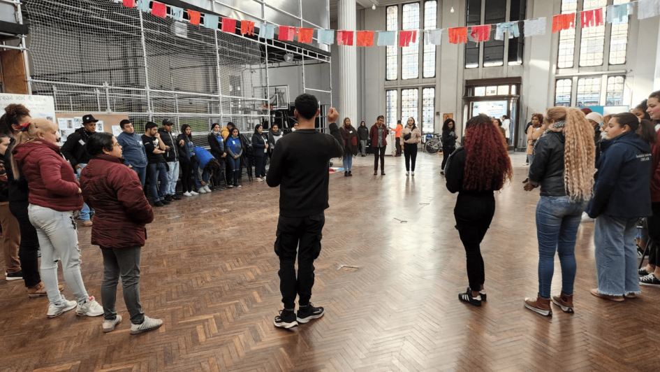 Jóvenes participantes del encuentro