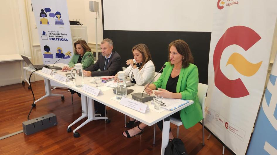 Secretaria de Derechos Humanos Sandra Etcheverry participando de la actividad Secretaria de Derechos Humanos Sandra Etcheverry participando de la actividad