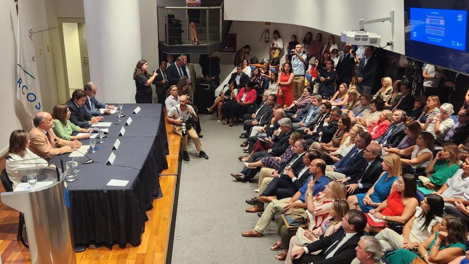 Acto oficial por el Día Internacional de la Mujer