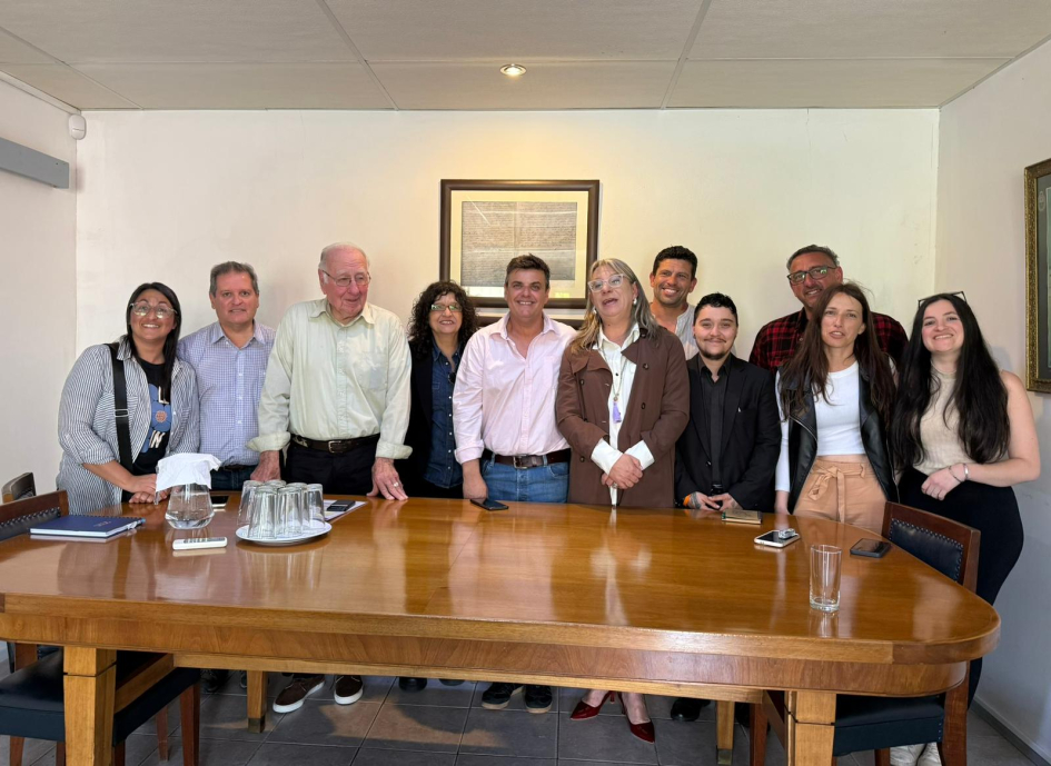Reunión con organizaciones de la sociedad civil en Colonia