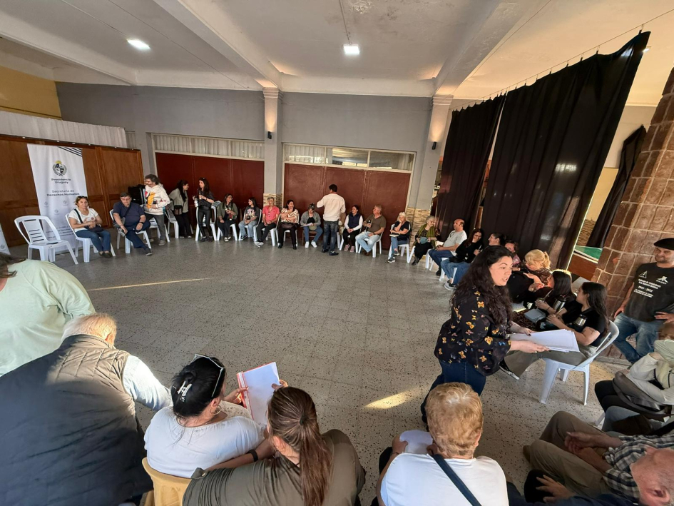 Reunión con organizaciones de la sociedad civil en Colonia