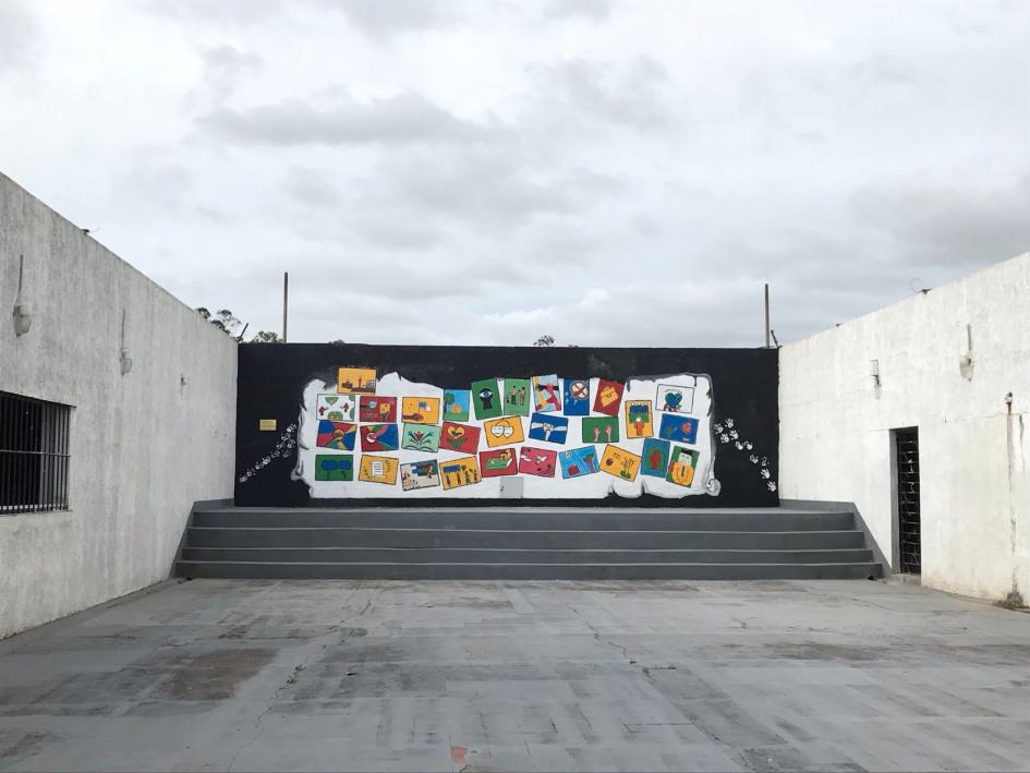 Mural inspirado en la Declaración Universal de los Derechos Humanos