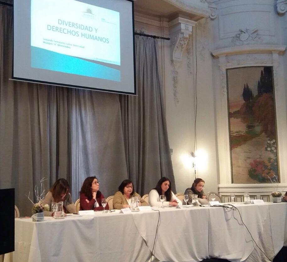 Integrantes del equipo técnico presentando en el seminario Integrantes del equipo técnico presentando en el seminario