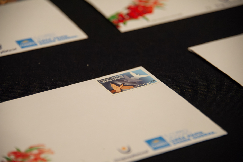 Lanzamiento del sello del Correo Uruguayo Lanzamiento del sello del Correo Uruguayo