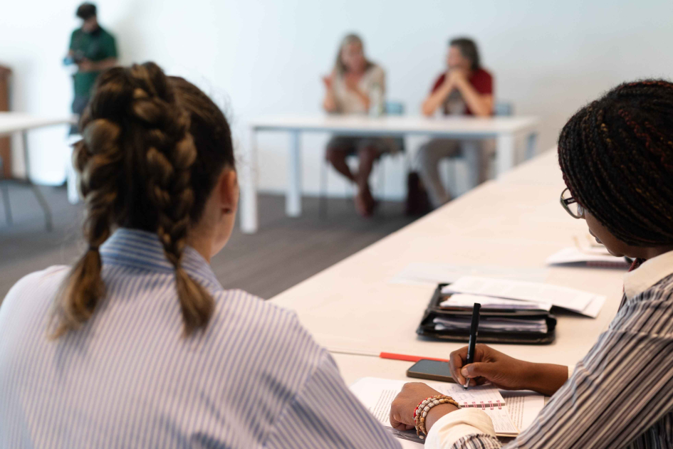 Segundo Encuentro con Colectivos y Organizaciones de Personas Migrantes Segundo Encuentro con Colectivos y Organizaciones de Personas Migrantes