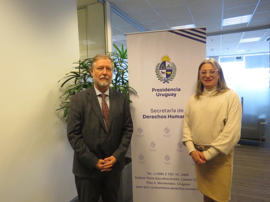 La Secretaria de Derechos Humanos de la Presidencia, Collette Spinetti junto a Jan Jarab. La Secretaria de Derechos Humanos de la Presidencia, Collette Spinetti junto a Jan Jarab.