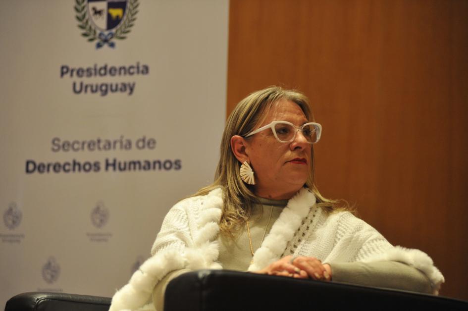 La Secretaria de Derechos Humanos, Collette Spinetti, en el homenaje. La Secretaria de Derechos Humanos, Collette Spinetti, en el homenaje.
