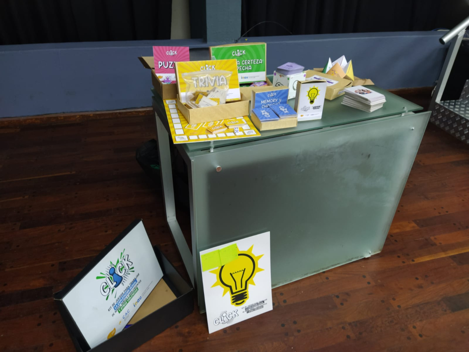 Primeras Jornadas Regionales de Infancias y Adolescencias Primeras Jornadas Regionales de Infancias y Adolescencias