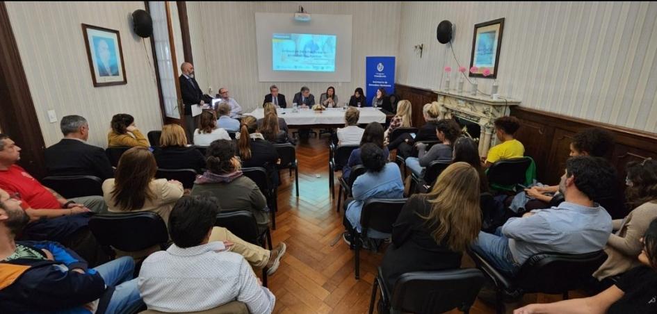 Asistentes a la presentación Asistentes a la presentación