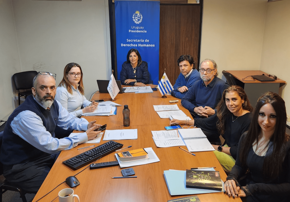 Secretaria de Derechos Humanos Sandra Etcheverry y equipo Secretaria de Derechos Humanos Sandra Etcheverry y equipo