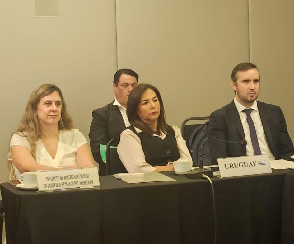 Cecilia Batemarco (IPPDH), Sandra Etcheverry (SDH) y José Martínez (MRREE) Cecilia Batemarco (IPPDH), Sandra Etcheverry (SDH) y José Martínez (MRREE)