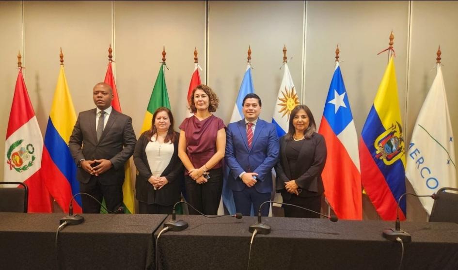 Altas Autoridades en Derechos Humanos del Mercosur Altas Autoridades en Derechos Humanos del Mercosur