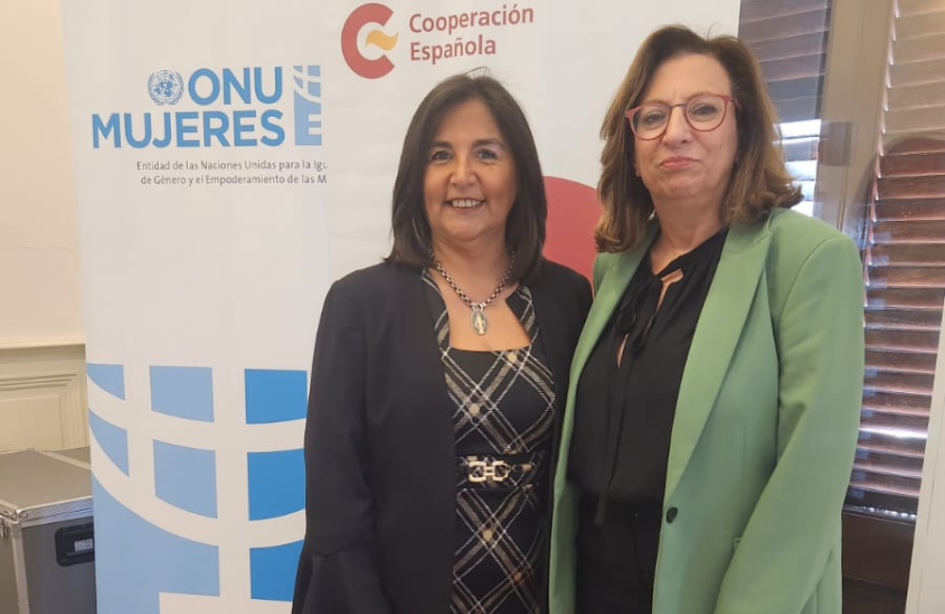 Secretaria de Derechos Humanos, Sandra Etcheverry y la Directora de Inmujeres, Mónica Bottero Secretaria de Derechos Humanos, Sandra Etcheverry y la Directora de Inmujeres, Mónica Bottero