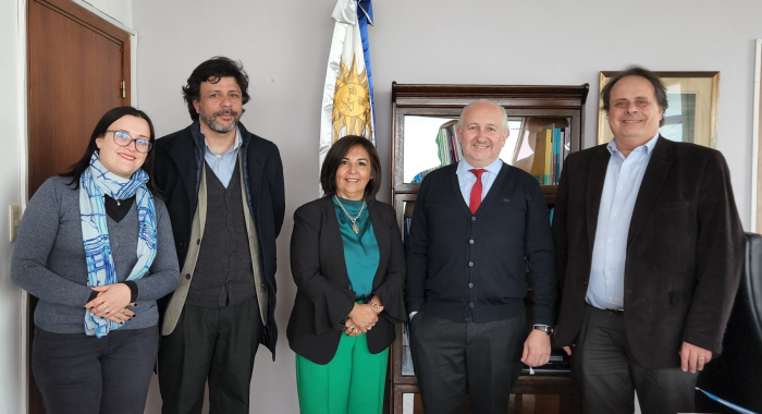 Secretaria de DDHH Sandra Etcheverry, Ministro de Educación y Cultura Pablo Da Silveira y equipos