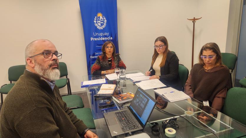 Secretaria de Derechos Humanos Sandra Etcheverry y equipo de la SDH