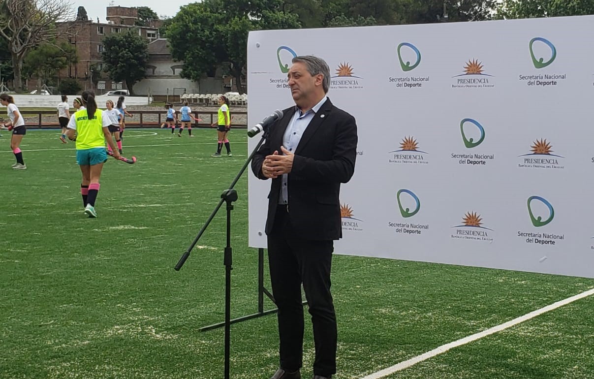 Secretario nacional del Deporte, prof. Fernando Cáceres.